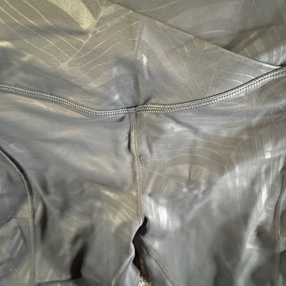 ZYIA NWT Light & Tight Leggings “Gray Majesty” size (14-16) - Picture 6 of 8